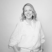 Annemieke Van Toor