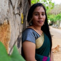 Vinodhini R