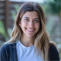 Dania Camhi