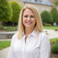 Alison White