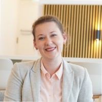 Dr. Pia Wirtz