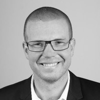 Henrik Dam