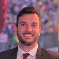 Evandro Fernandes