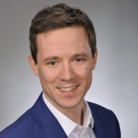Marek E.