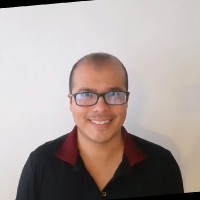 Luis E Medina M