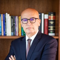 Valdir Simão