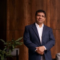CARLOS ZAPATA