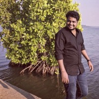 Akshai R