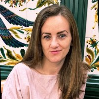 Edina Csernatoni