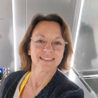 Veronique Guyonnet-Dupérat