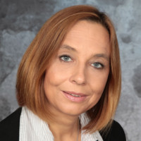 Angelika Bauer