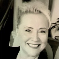 Karen White