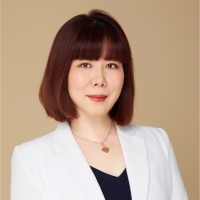 Eva Yu