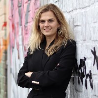 Carline Van Breugel