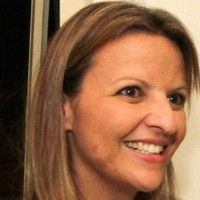 Ana Vivian Parrelli Colenci