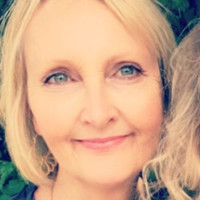Roslynne Bourke
