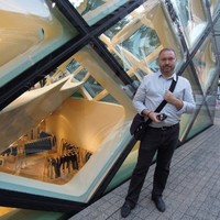 Richard R. Gnat, Aia