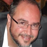 José L Alayón