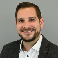 Daniel Schneider