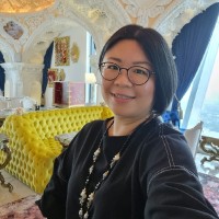 Emily Woon (温丽鄄）