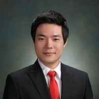 김동욱