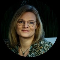 Esther Veldt