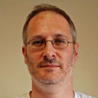 Simon Chester