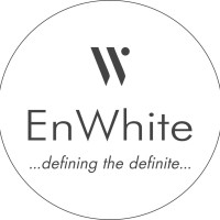 En White