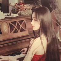 Anna Zhou