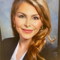Della Bahmandar