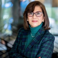 Bethy E. González