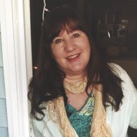 Edie Thomas, Mpa