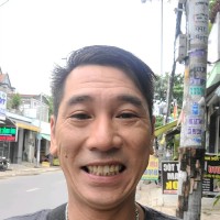 Tony Le