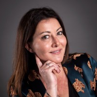 Laurence Manou-Roques