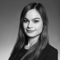 Kriti Dixit, Mba