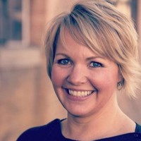 Marci Warren