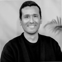 Carlos Echarre, Mba