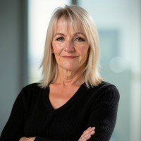 Claire Langdon
