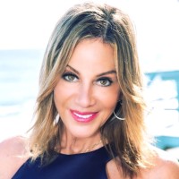 Lisa GoldenthalLisa Goldenthal is an Influencer