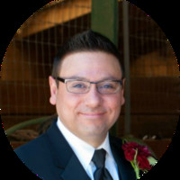 Johnny Flores