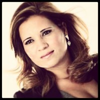 Cristiane Gomes .