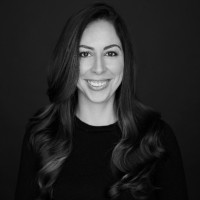 Adriana Vázquez, Mba