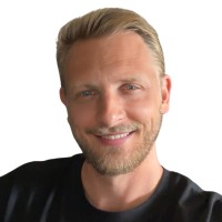 Tom Adkins