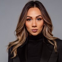 Maureen Unique Karth