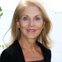 Karen Moynihan