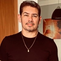 André Benathar