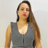 Lara Medeiros