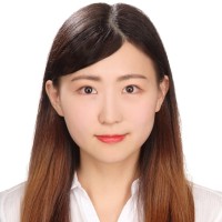 張譯云