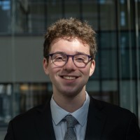 Simon R.