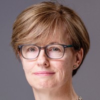 Elizabeth Desmond, Cfa